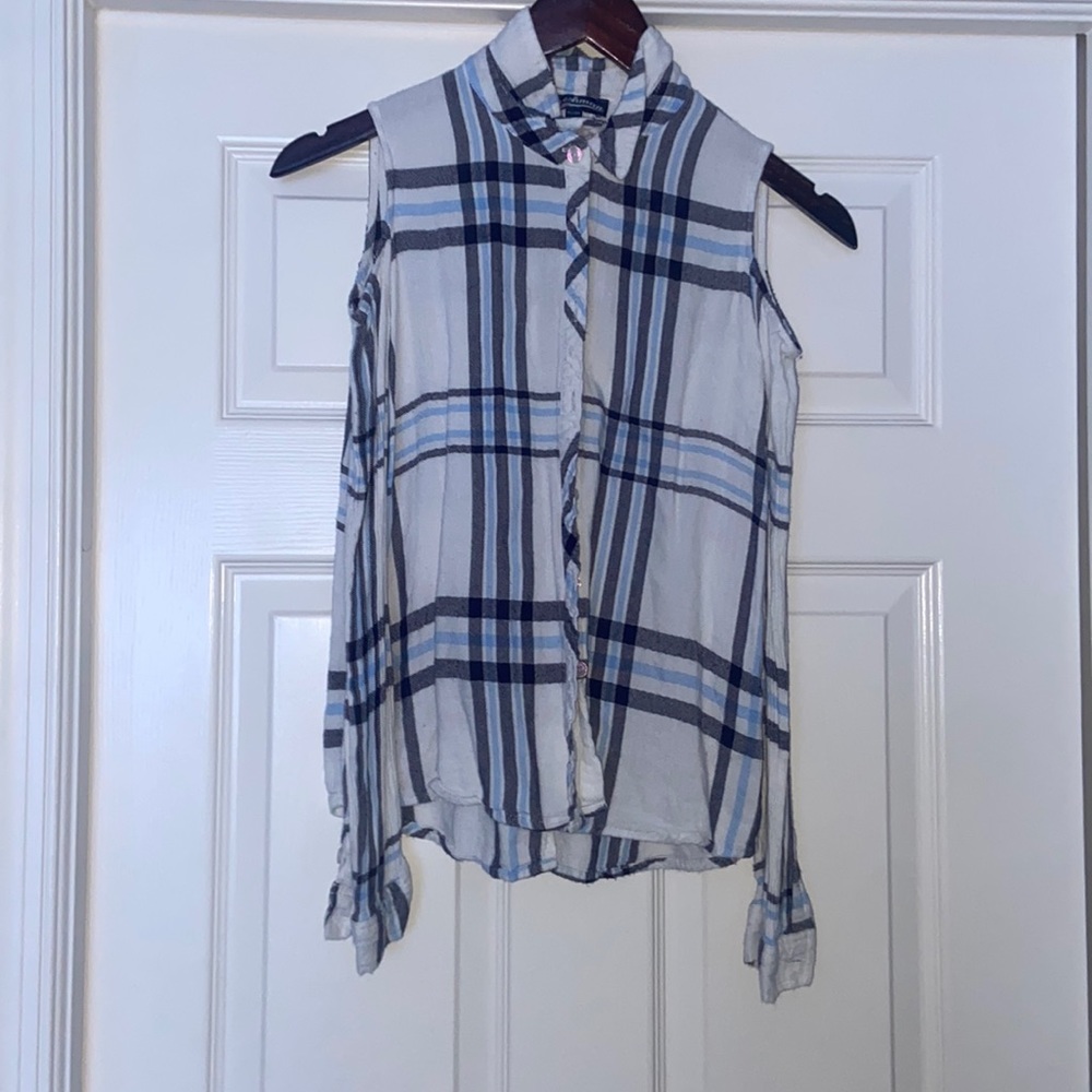 Checkered collared shirt